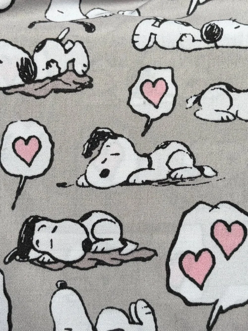 PEANUTS Sleeping Snoopy Pink Hearts QUEEN Size Sheet Set Sleeping Dreaming